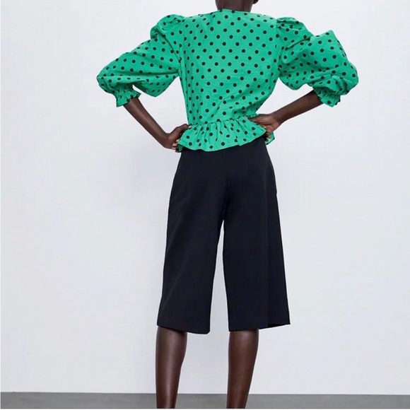 Zara green & black polka dot ballon sleeves ruffle trim blouse Sz L - Picture 3 of 5